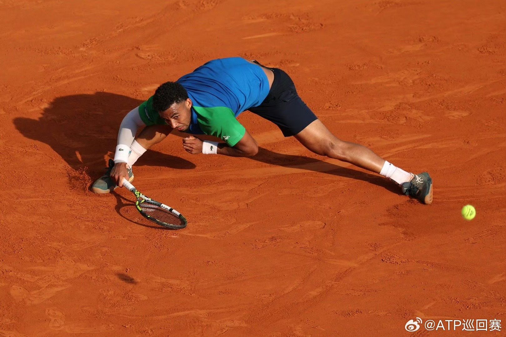 PG平台-关于蒙特卡洛大师赛险胜拉沃尔杯，梅德韦杰夫高光表现的信息