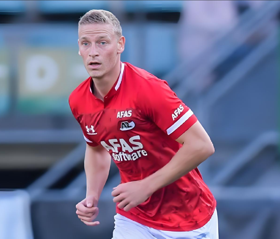 PG游戏下载-热刺前锋无缘出场，球队攻击力大幅减弱的简单介绍