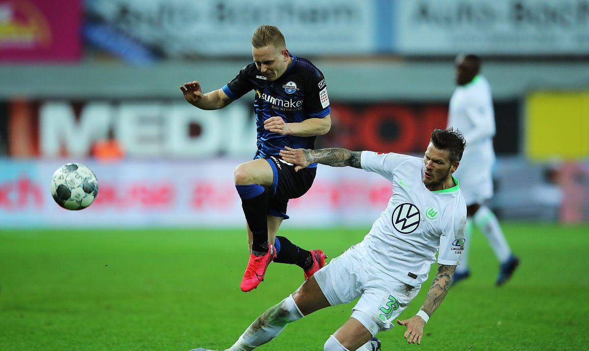 沃尔夫斯堡球员被罚款，因批评裁判表现的简单介绍