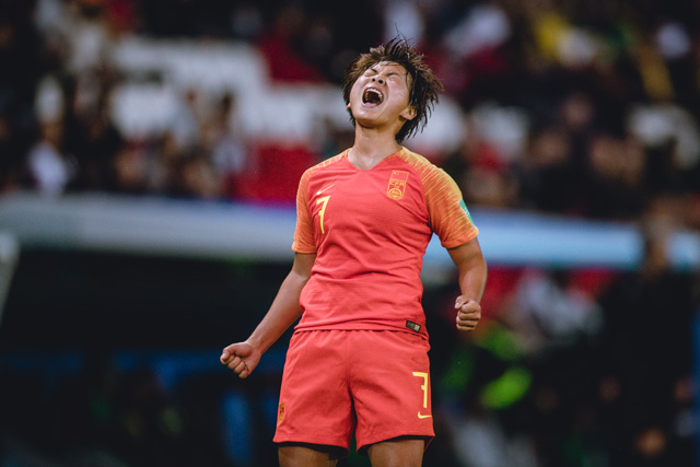 斗志昂扬!中国女足在比赛中奋勇争先的简单介绍 斗志昂扬!中国女足在比赛中奋勇争先的简单介绍