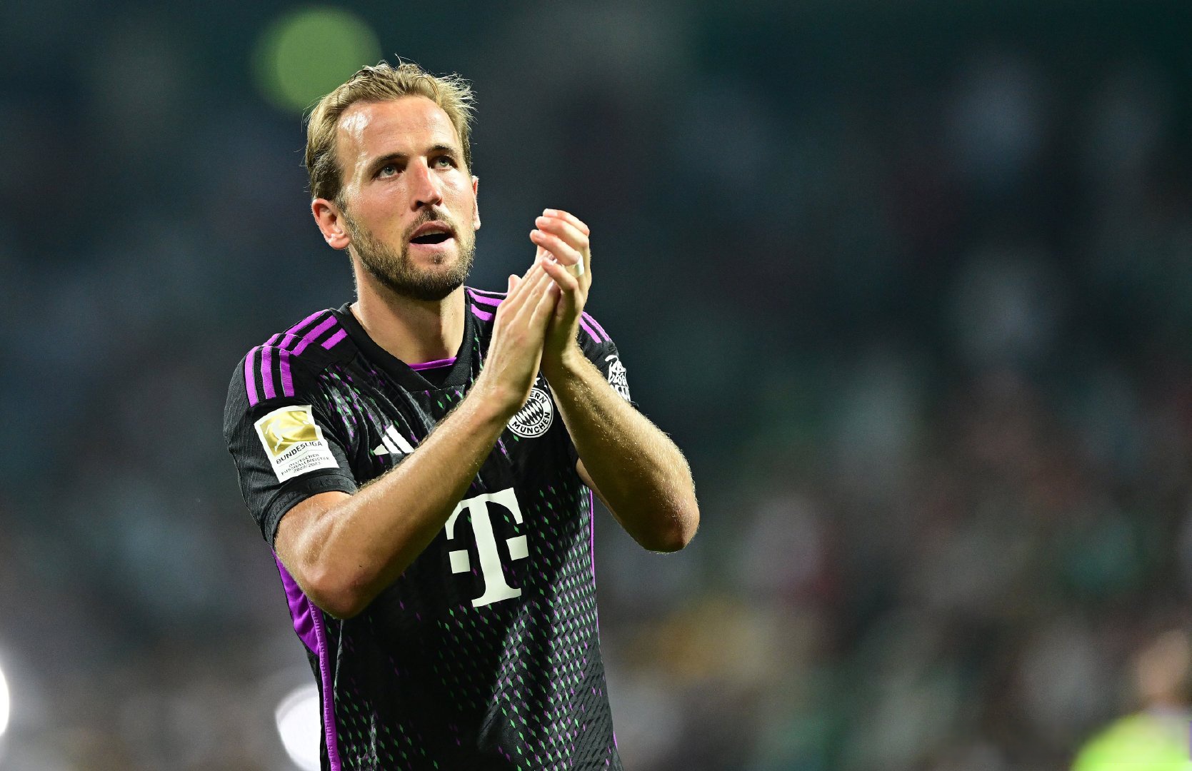 关于哈里·凯恩闪耀球场，成为热刺比赛中的焦点人物的信息