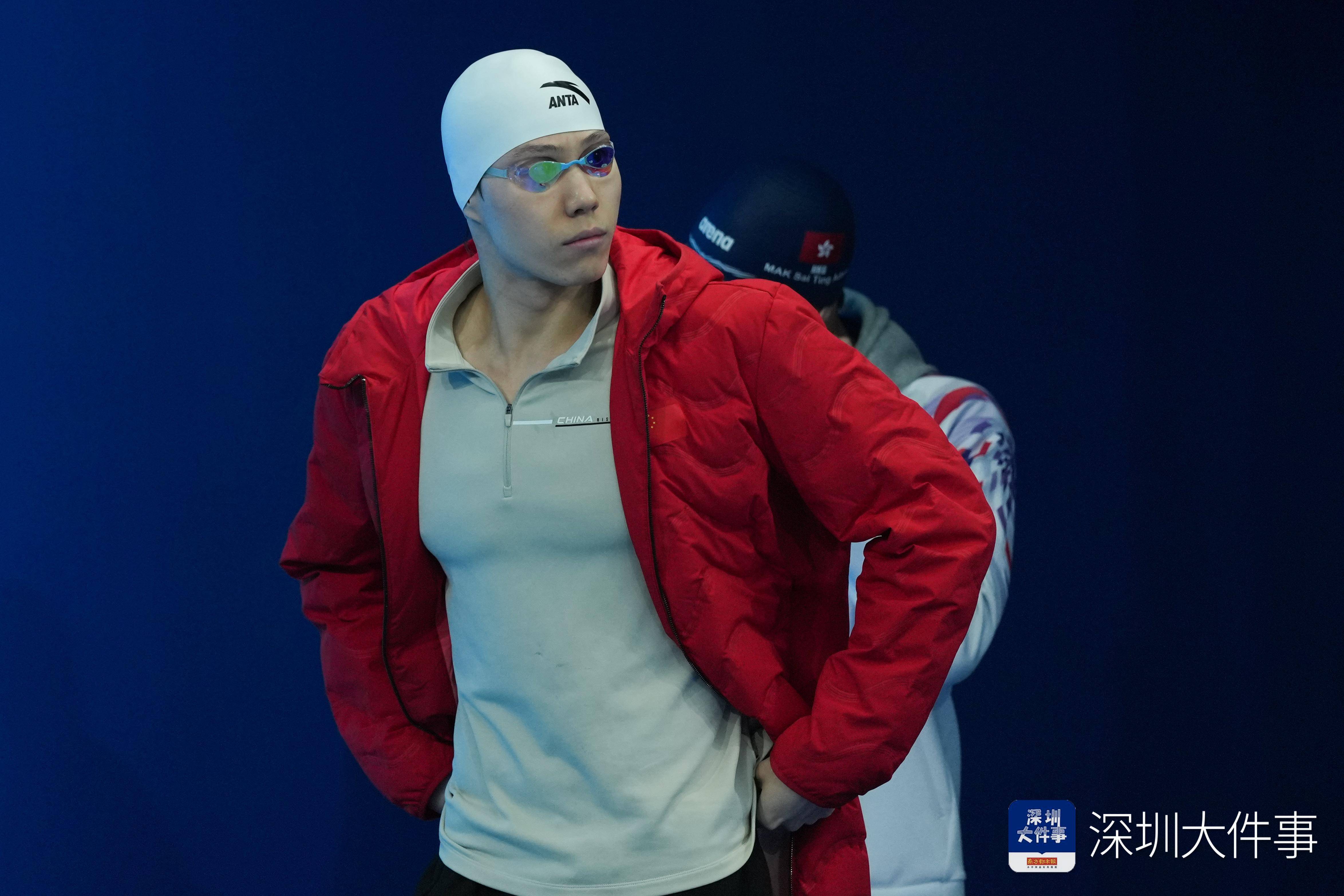 英国运动员在游泳比赛中创造佳绩