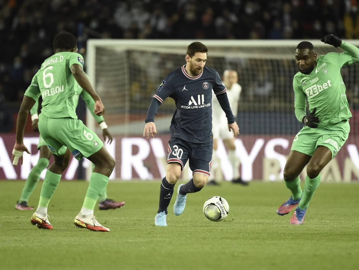 图卢兹球队展现团结拼搏精神,取得胜利的简单介绍 图卢兹球队展现团结拼搏精神,取得胜利的简单介绍