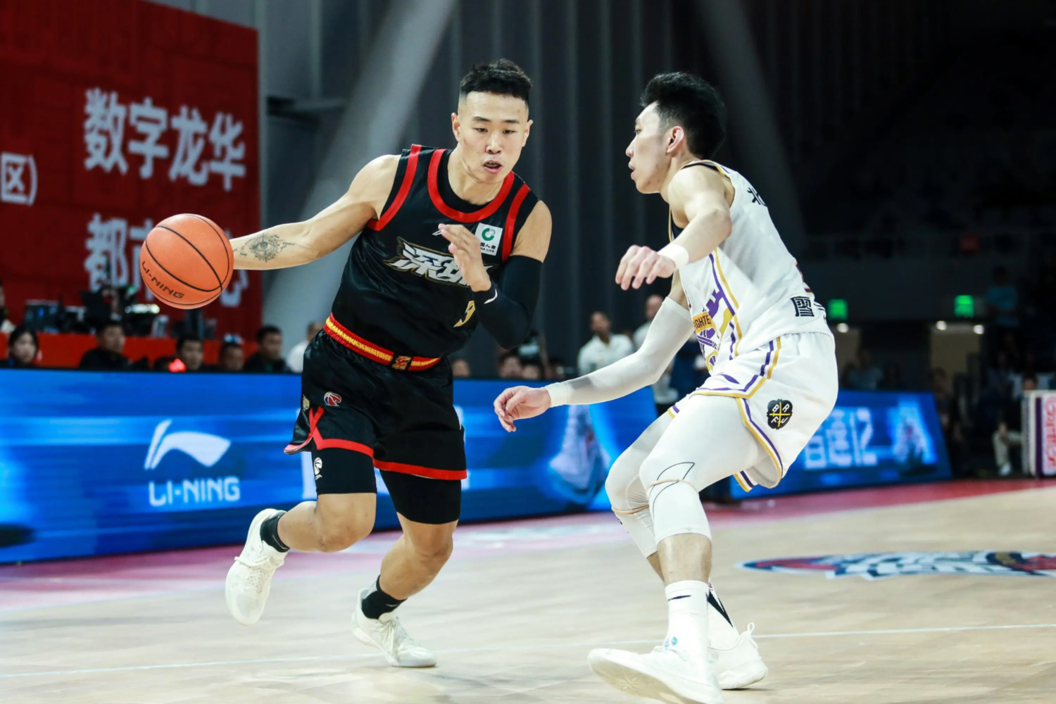 国王险胜深圳队,东契奇状态火热的简单介绍 国王险胜深圳队,东契奇状态火热的简单介绍