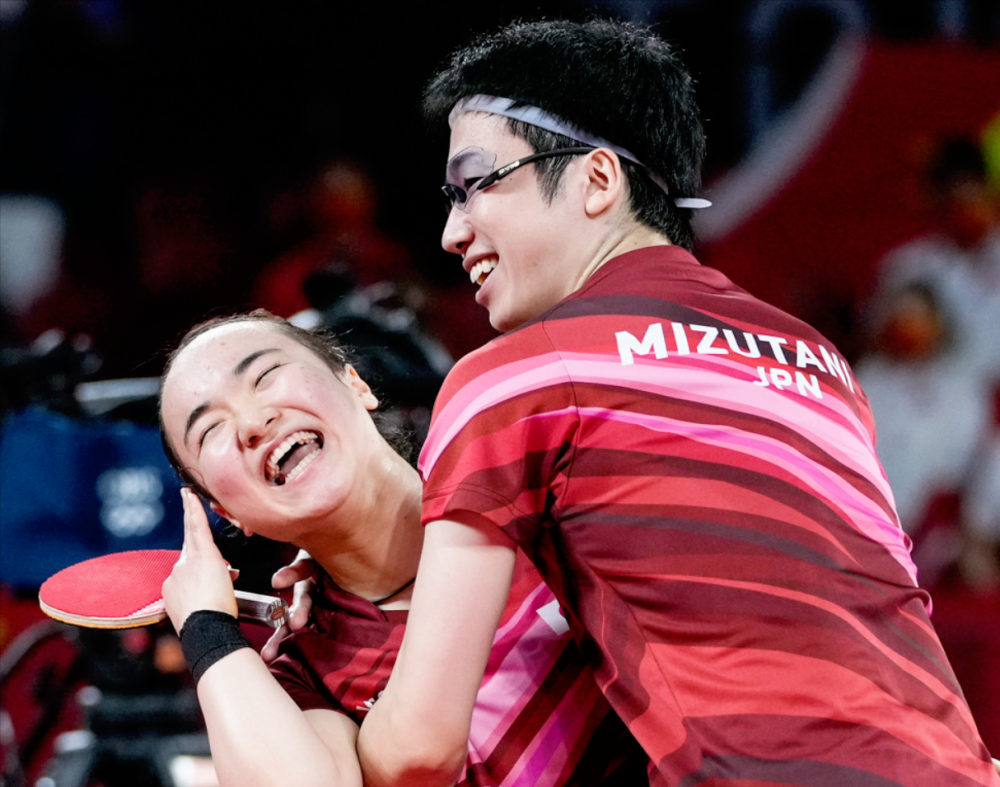 包含日本乒乓球队力克法国乒乓球队，水谷隼惊艳世界的词条