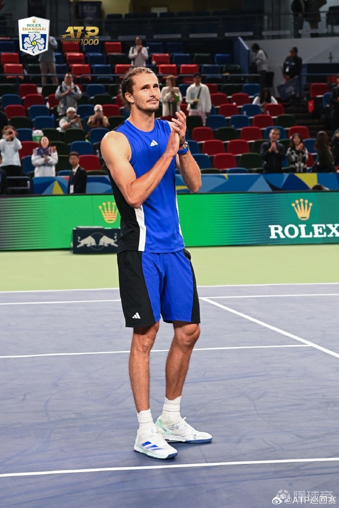 包含美国网球队翻盘日本网球队，兹维列夫打破历史纪录的词条