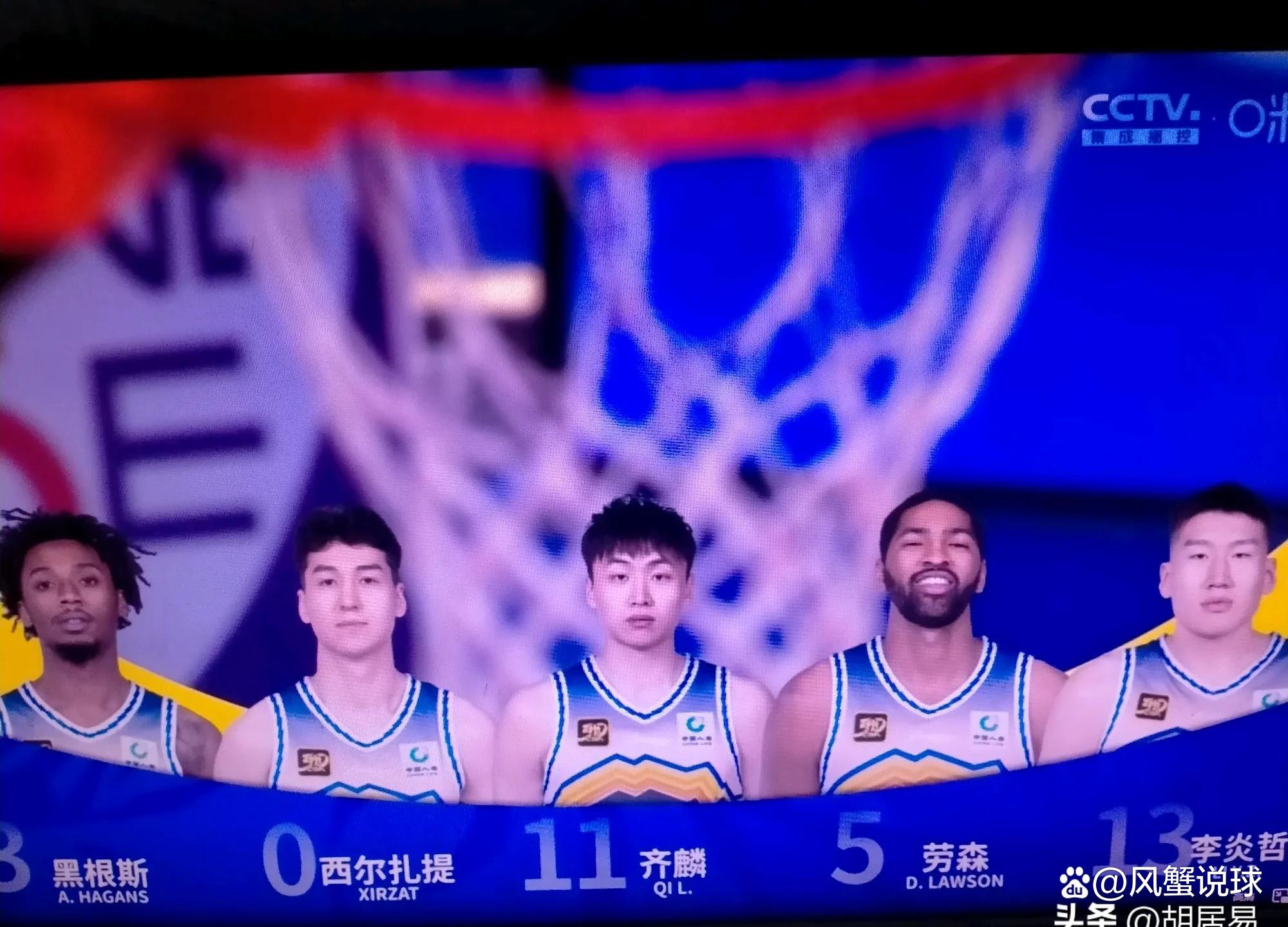 新疆男篮主场压制江苏获得胜利