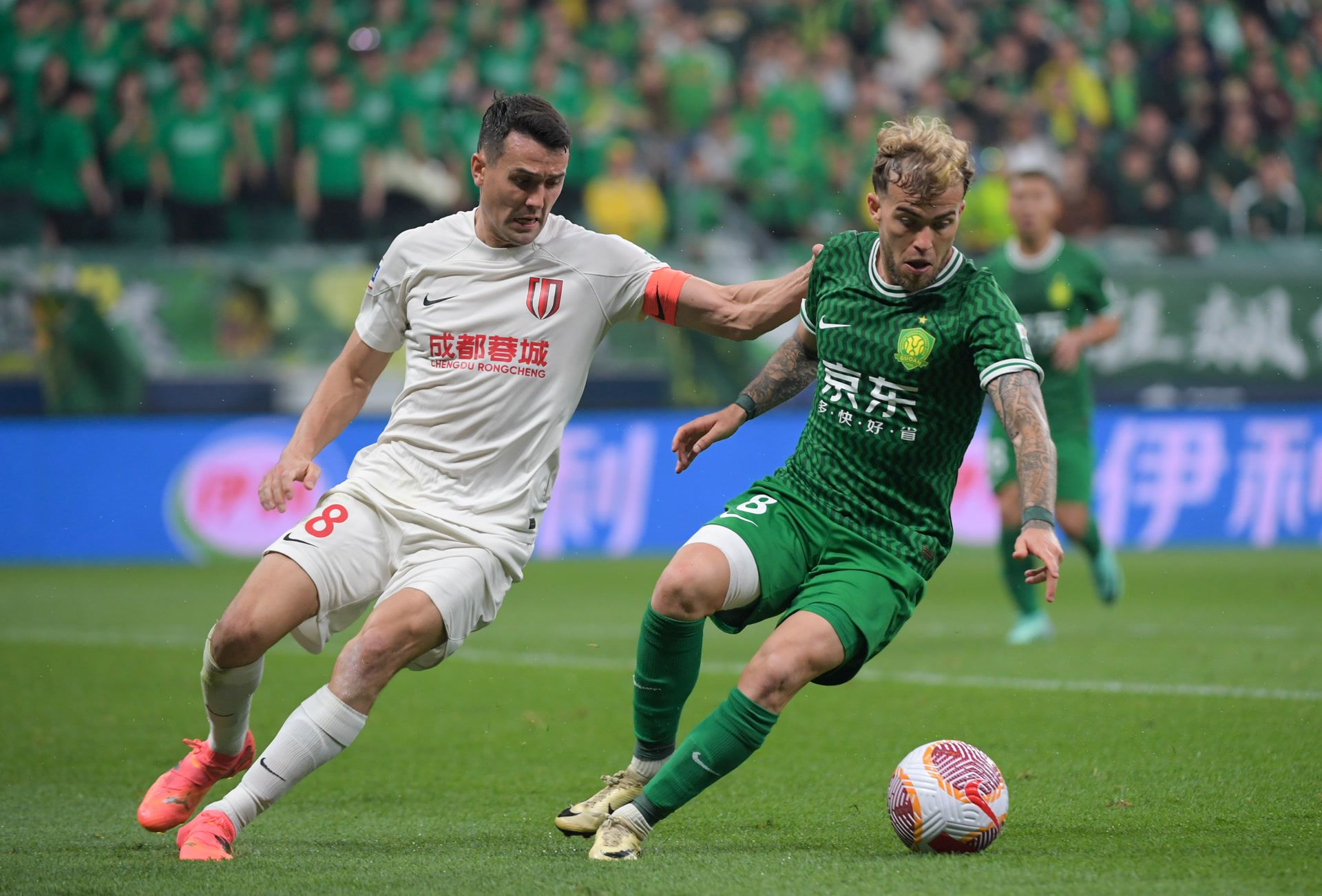 广州富力客场击败北京国安,赢得宝贵三分 广州富力客场击败北京国安,赢得宝贵三分