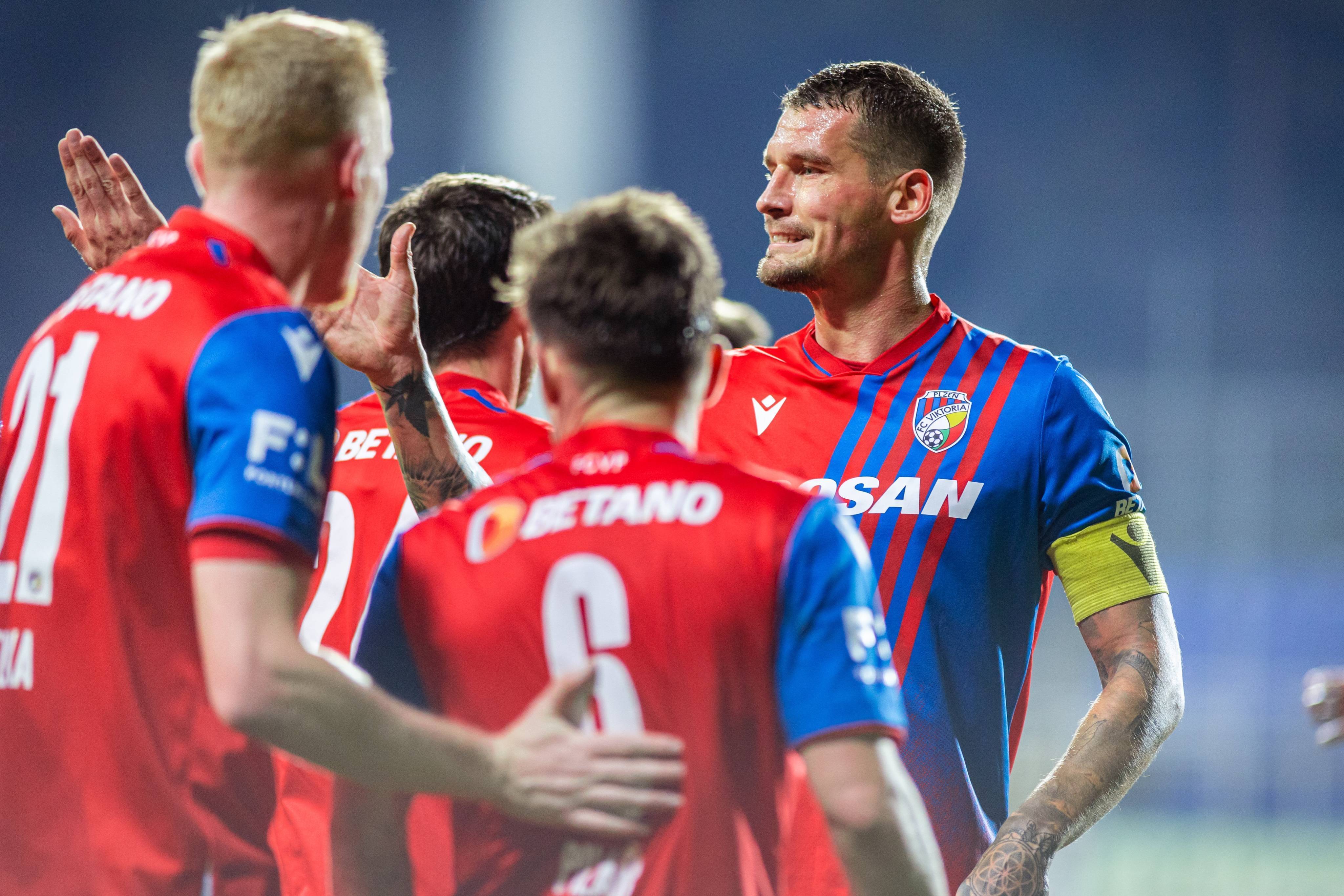 欧冠资格赛火热进行，各路强队不甘示弱的简单介绍